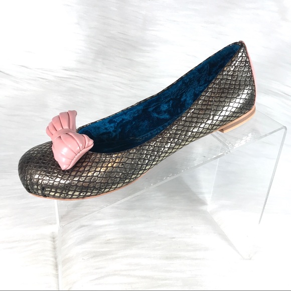irregular choice size 8